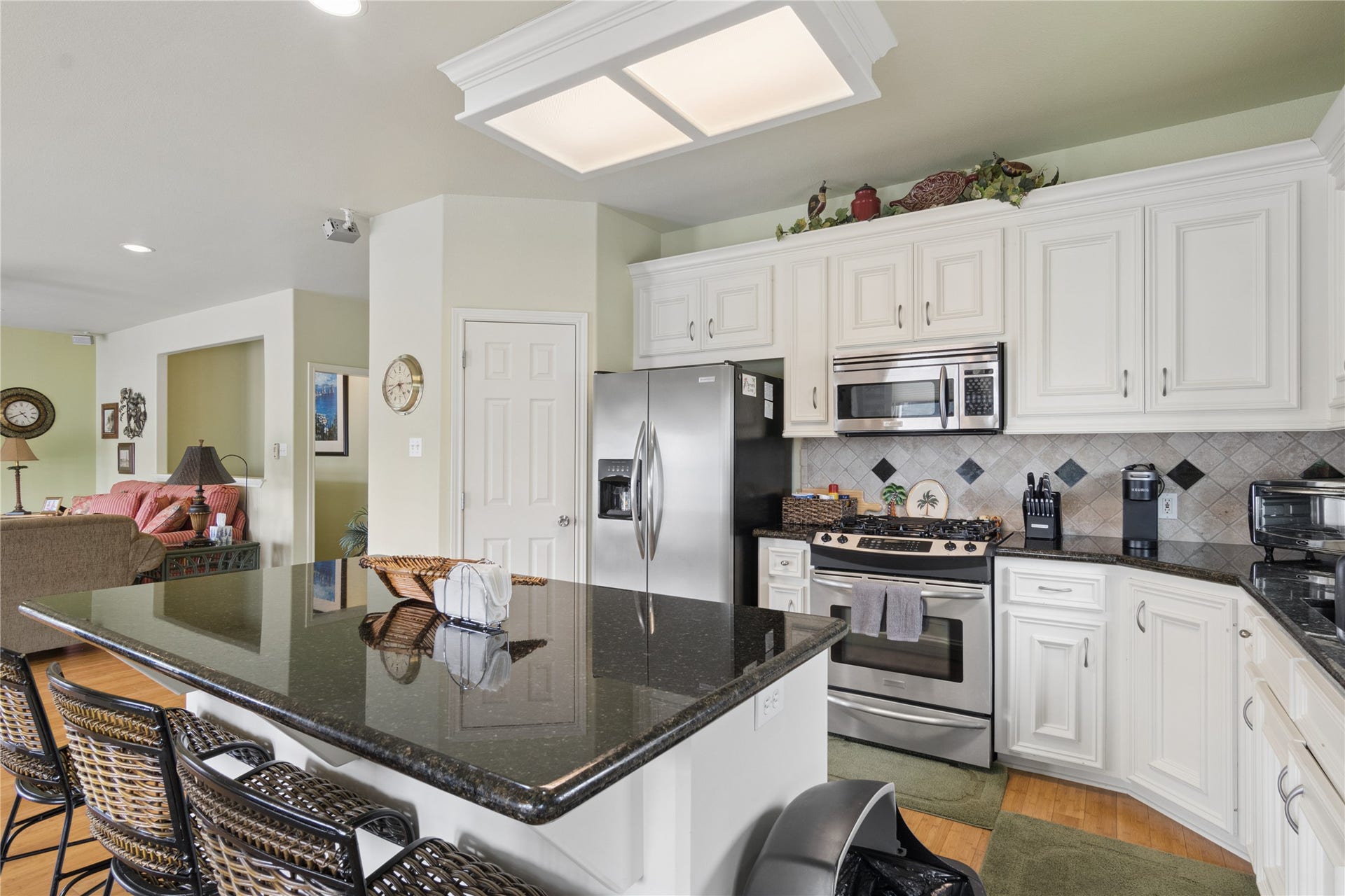 10 N Flamingo Street, La Marque, TX 77568