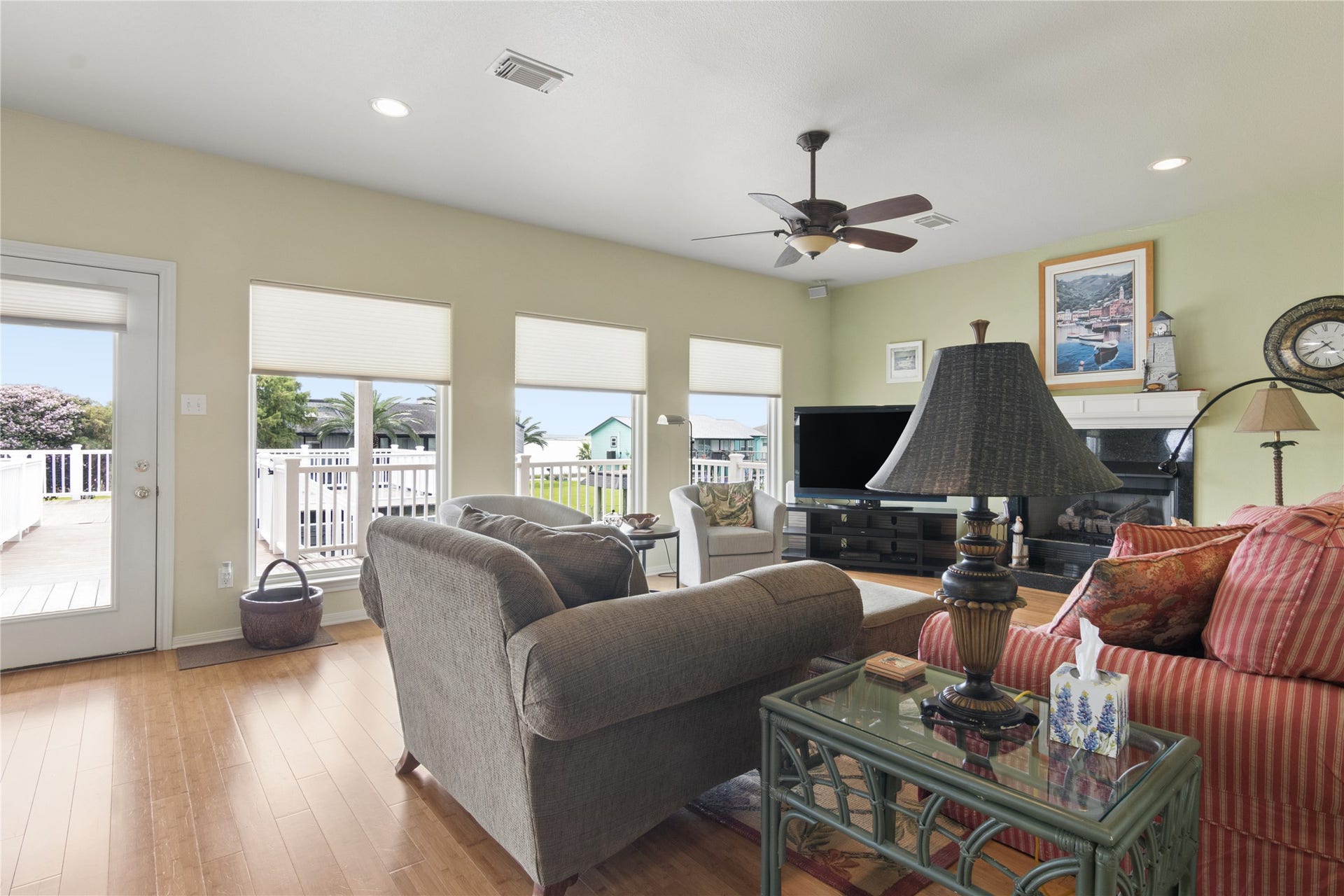 10 N Flamingo Street, La Marque, TX 77568