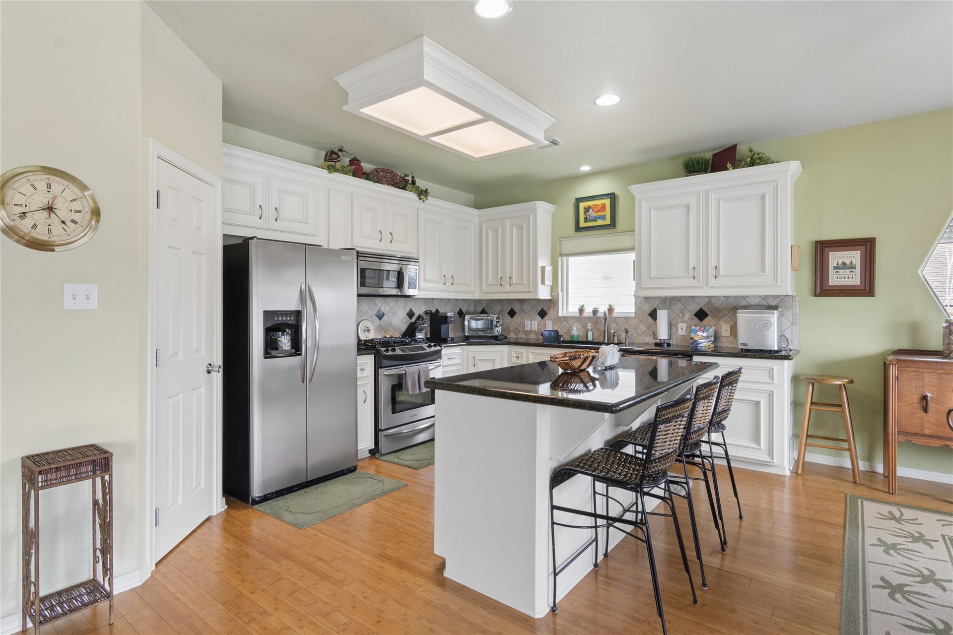 10 N Flamingo Street, La Marque, TX 77568