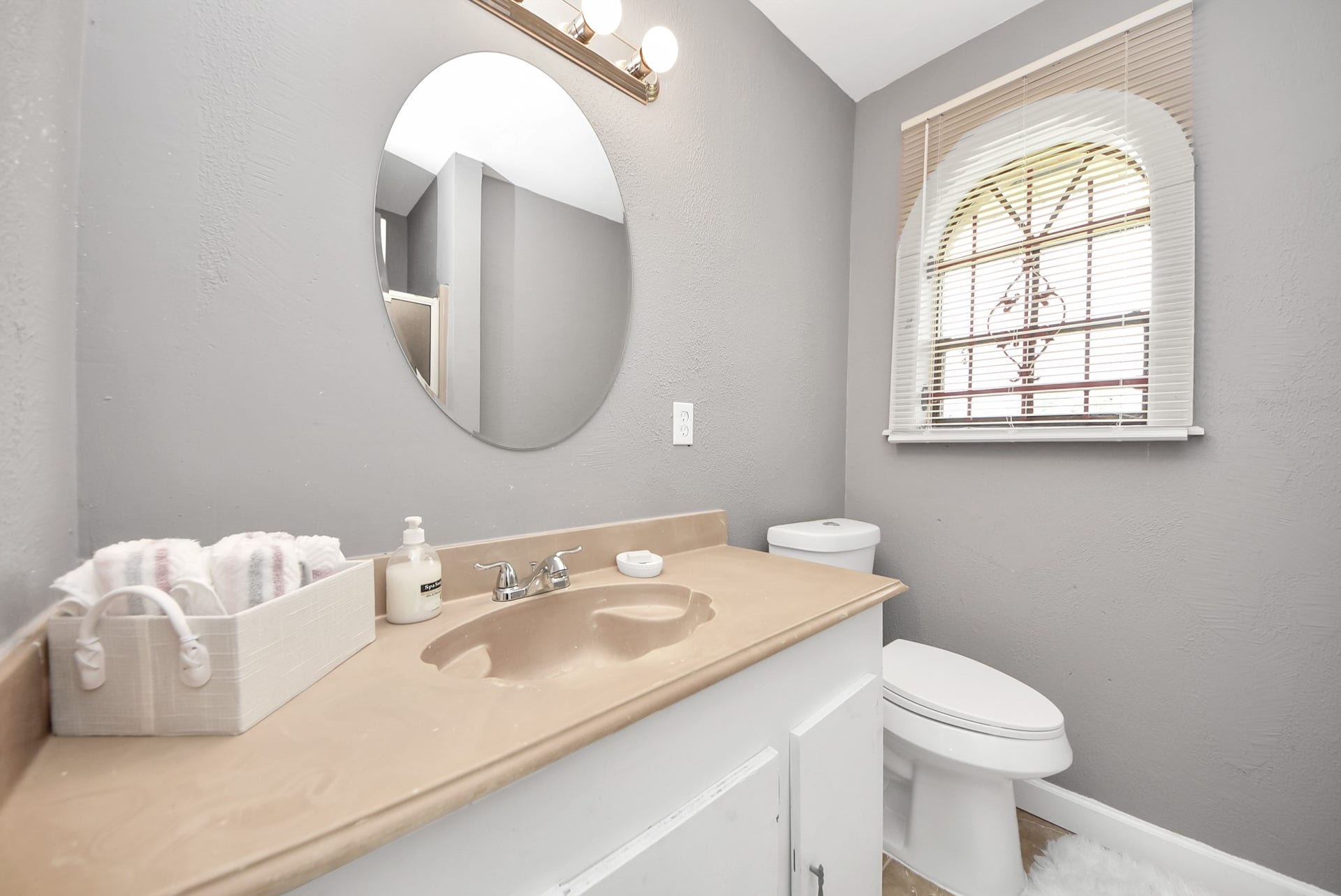 5241 County Road 819, Brazoria, TX 77422 The secondary bathroom has a cabinet under the sink, ideal for store your essentials.