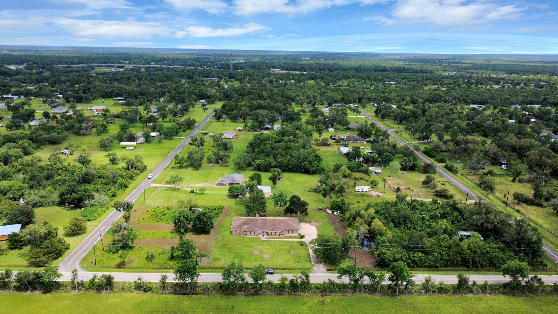 5241 County Road 819, Brazoria, TX 77422 This is a peaceful and quiet area, close to the city, with the benefits of country living.