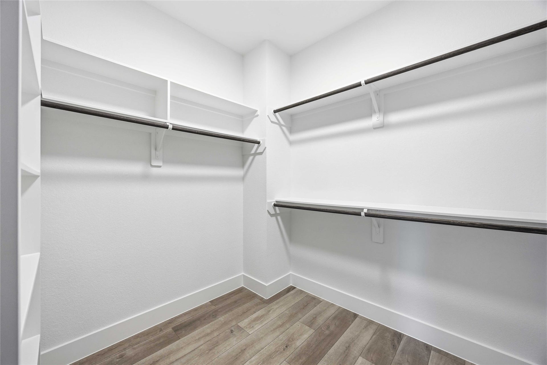 5326 Ridgeway Drive, Houston, TX 77033 5326 Ridgeway Drive, Houston, TX 77033