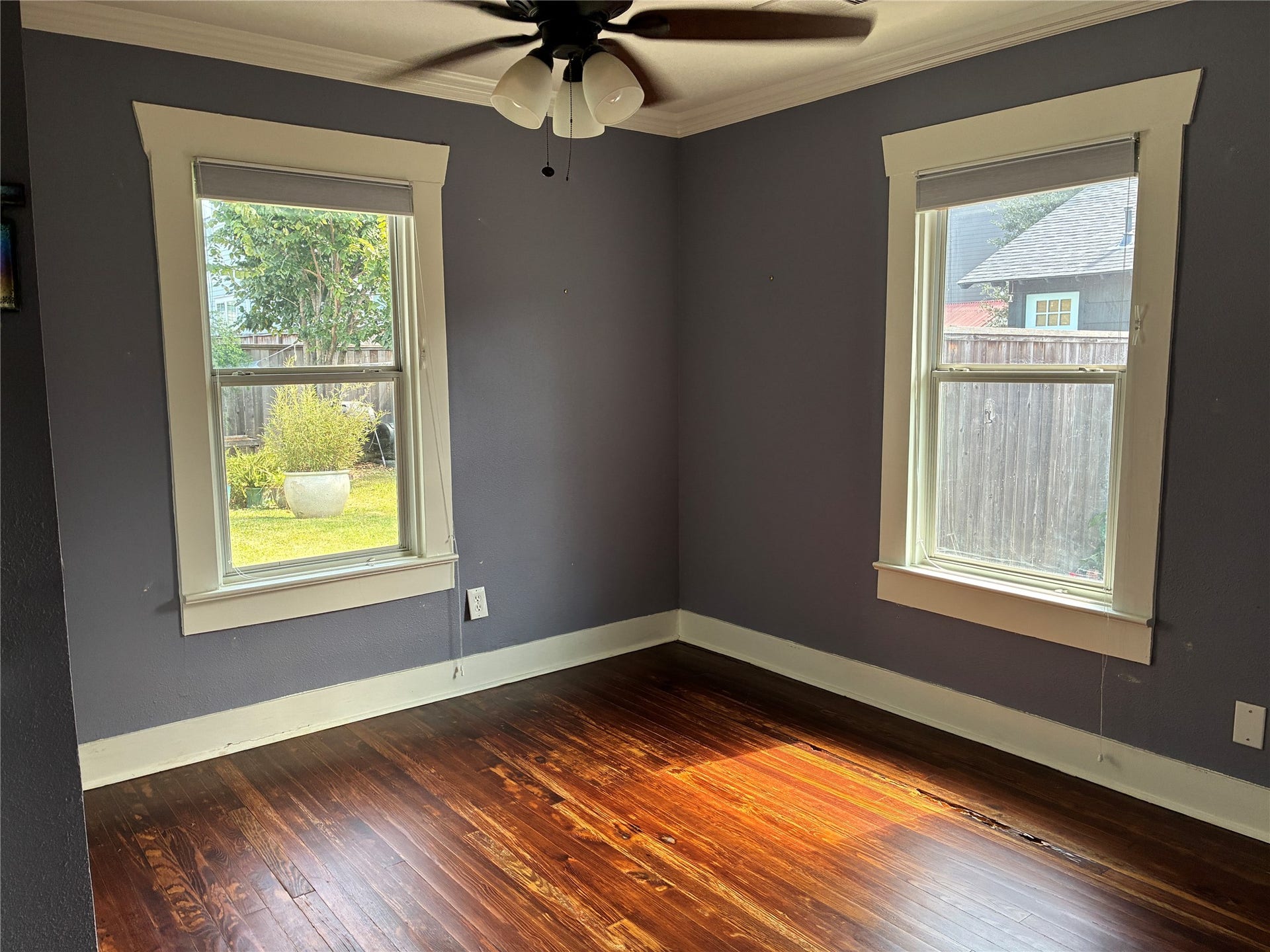 808 Dorothy Street, Houston, TX 77007 Rear bedroom