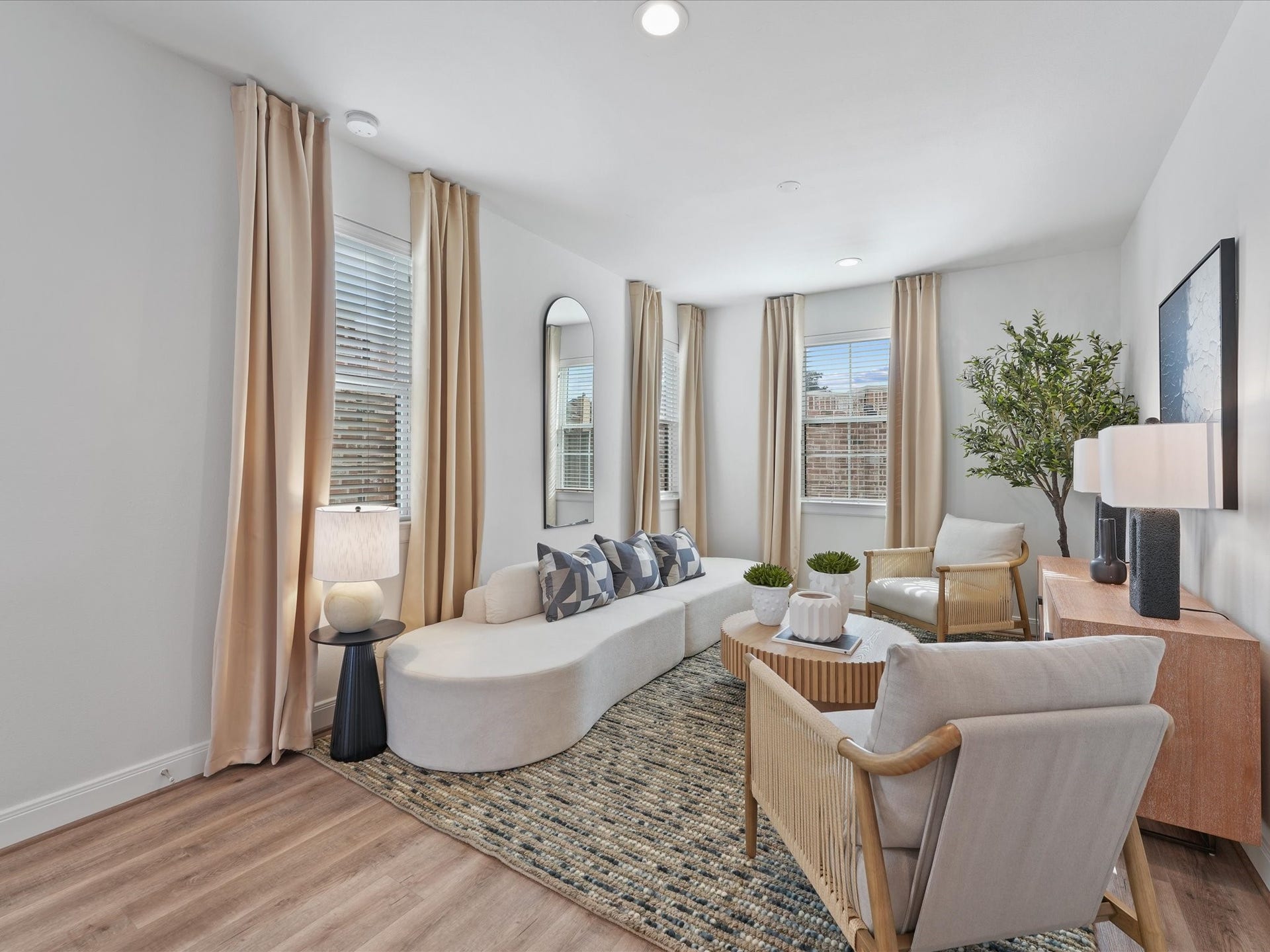 First Floor Flex Space. Can be Converted to Bedroom.