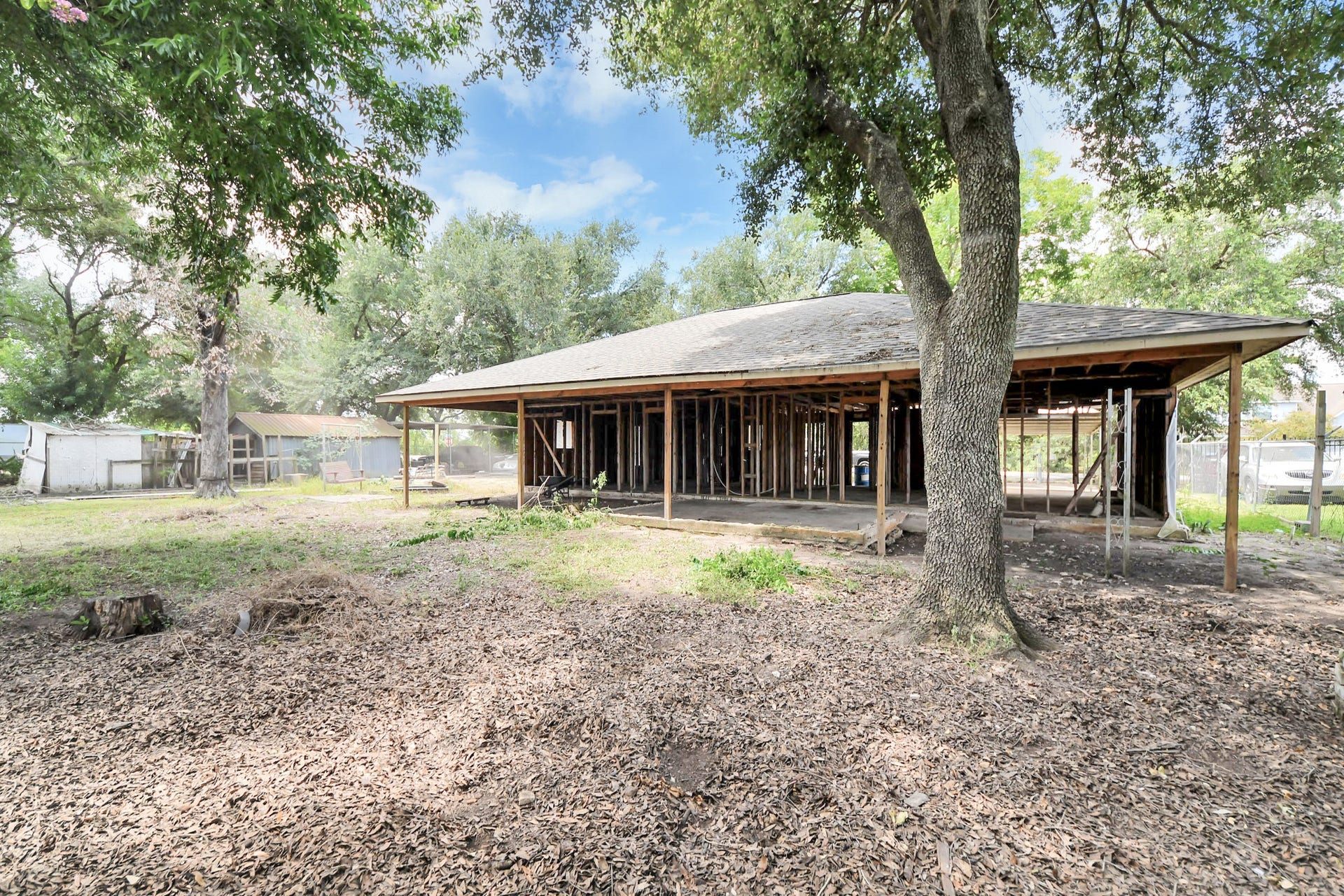 15127 Almeece Street, Houston, TX 77053 15127 Almeece Street, Houston, TX 77053