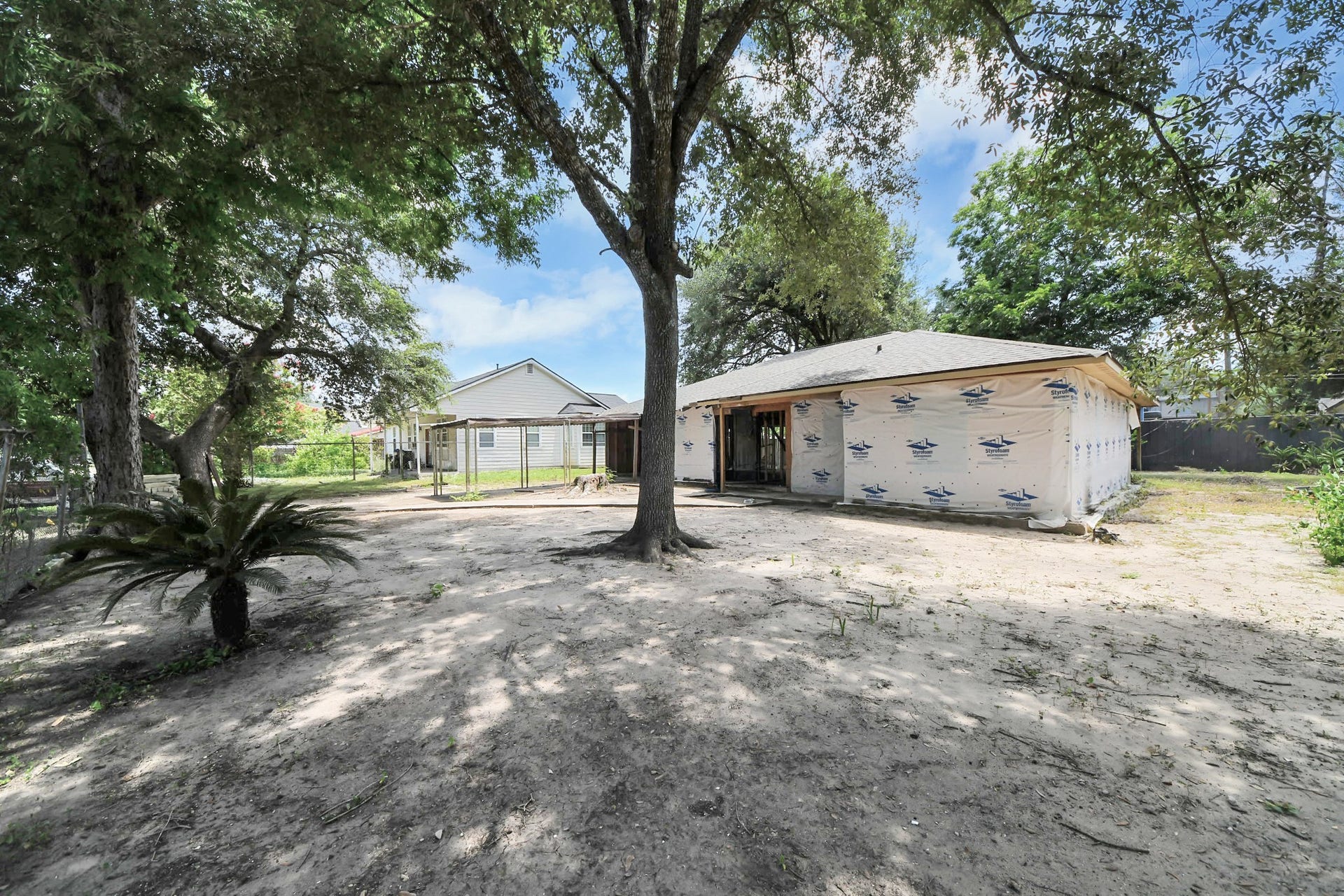 15127 Almeece Street, Houston, TX 77053 15127 Almeece Street, Houston, TX 77053