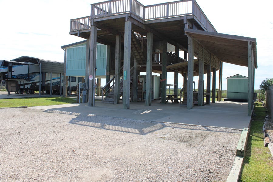 Property photo for 1263 Mabry Street, Gilchrist, TX
