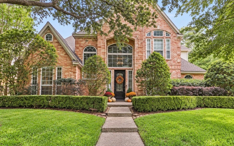 Property photo for 2106 Mountain Lake Drive, Kingwood, TX
