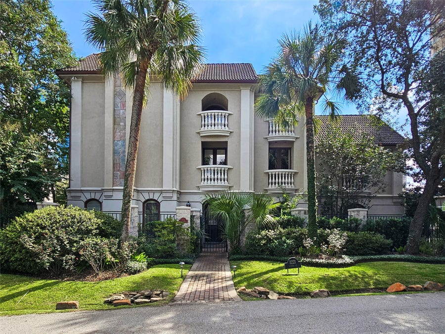 Property photo for 1221 Wynden Court, Houston, TX