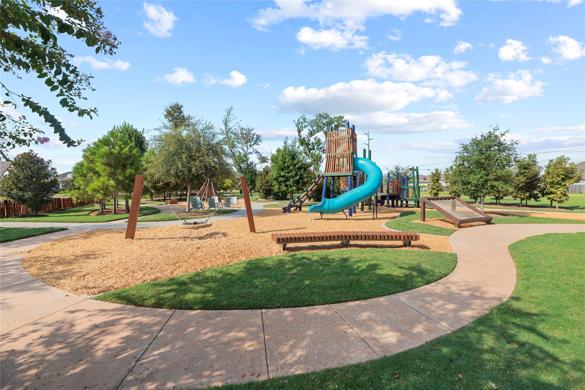 9511 Shaded Tree Drive, Missouri City, TX 77459 Fabulous pocket park, just a few houses down the street.
