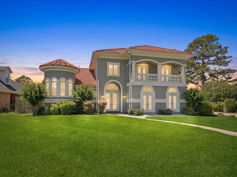 Property photo for 911 Sandy Beach Drive, Conroe, TX