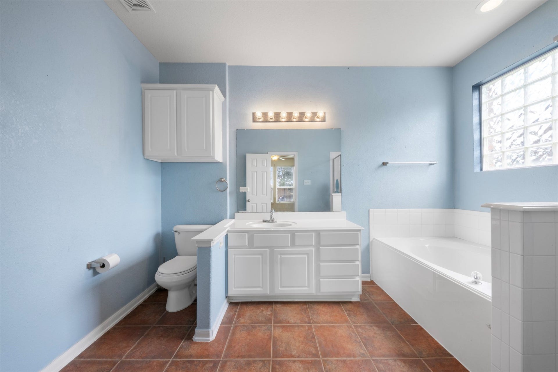 2990 Creek Falls Court, Pearland, TX 77581 2990 Creek Falls Court, Pearland, TX 77581