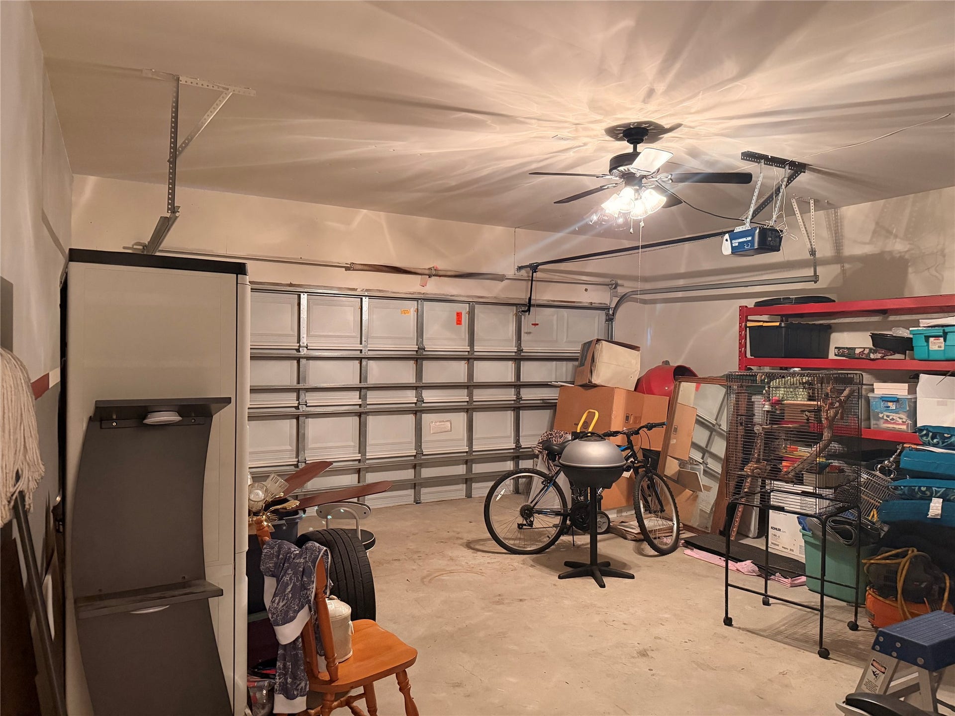 2990 Creek Falls Court, Pearland, TX 77581 garage