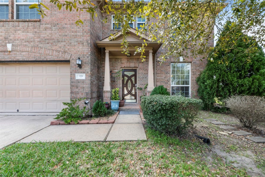 Property photo for 2990 Creek Falls Court, Pearland, TX