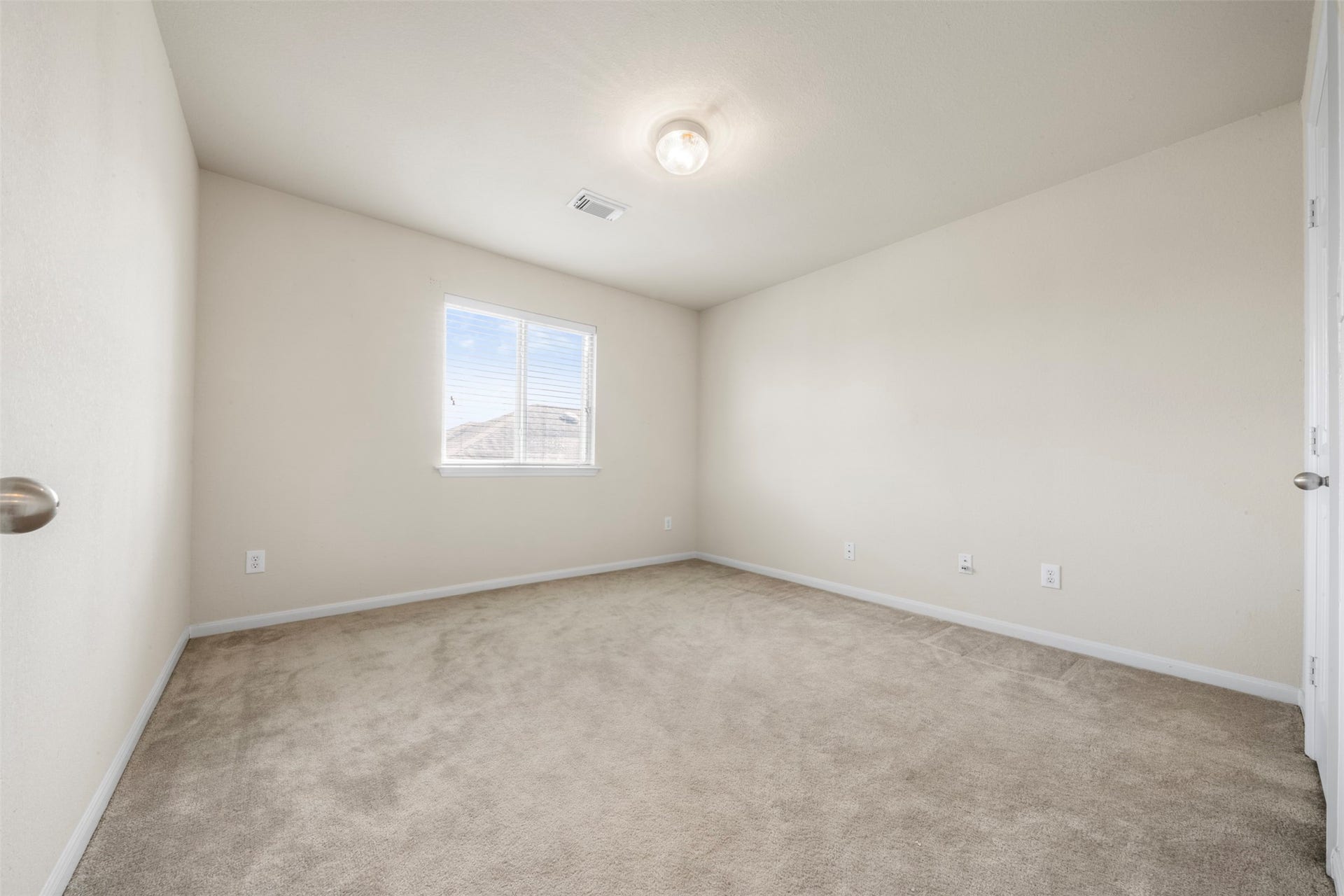 2990 Creek Falls Court, Pearland, TX 77581 2nd bedroom