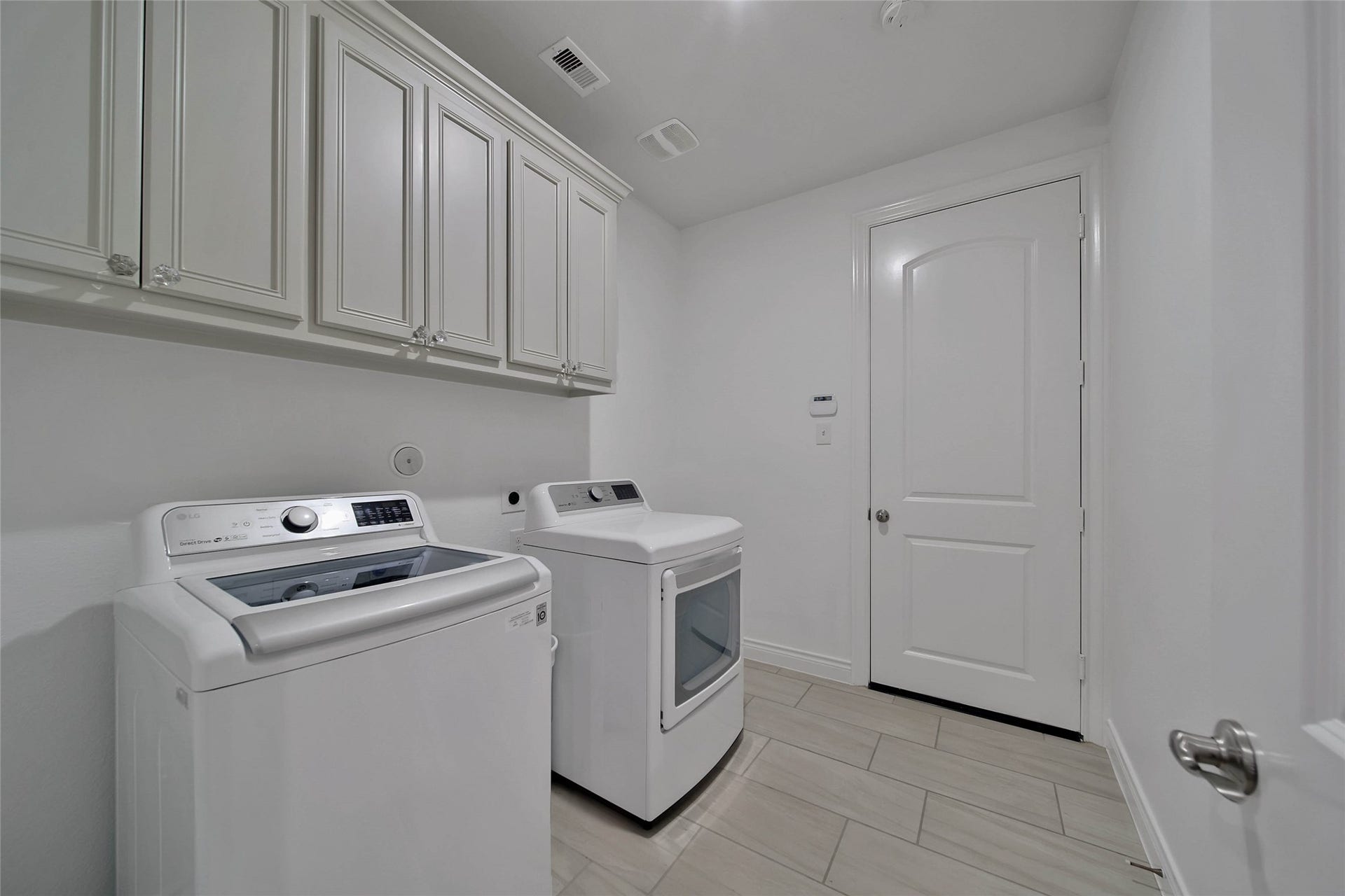 296 Dawn Brook Lane, Conroe, TX 77384 296 Dawn Brook Lane, Conroe, TX 77384