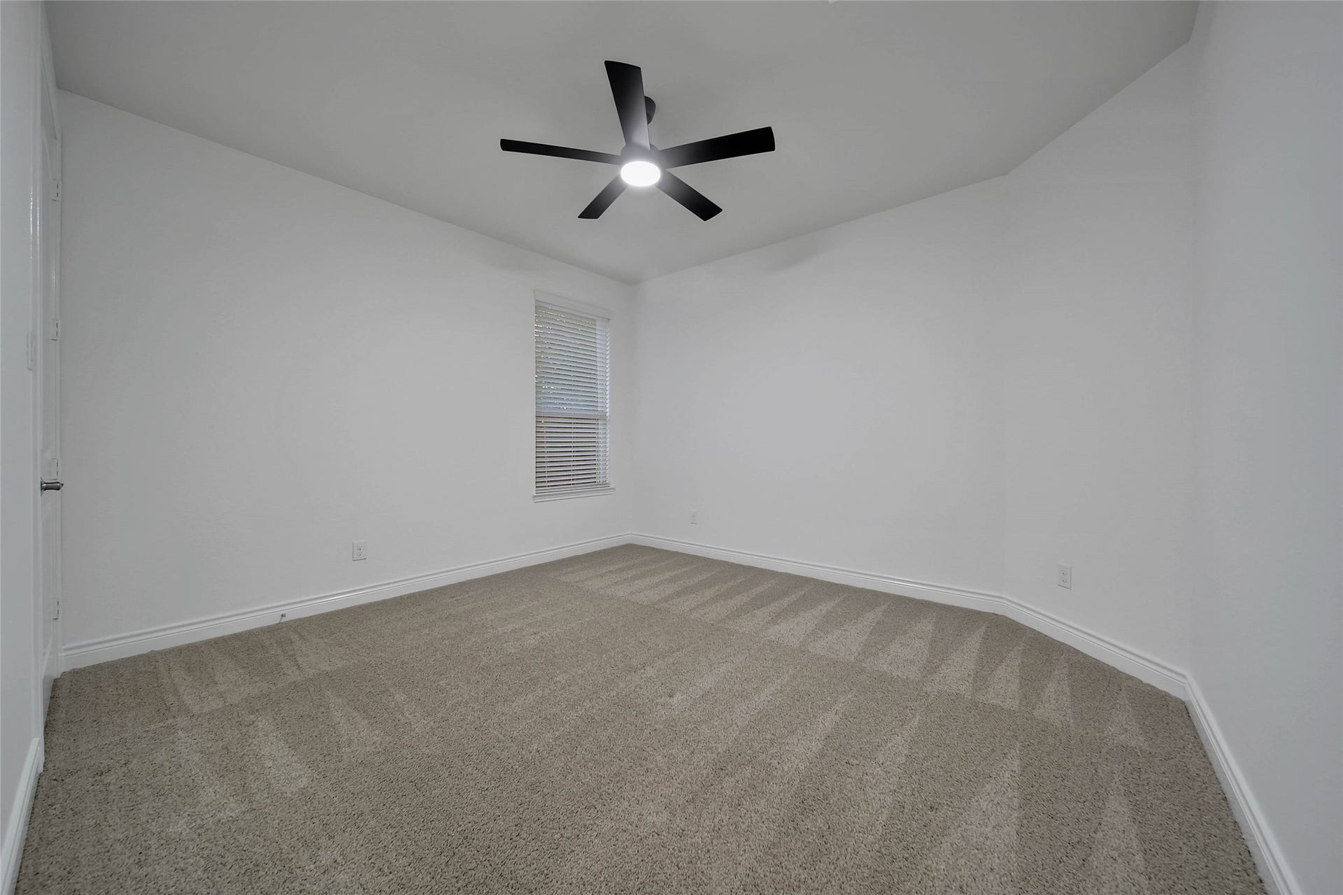 296 Dawn Brook Lane, Conroe, TX 77384 296 Dawn Brook Lane, Conroe, TX 77384