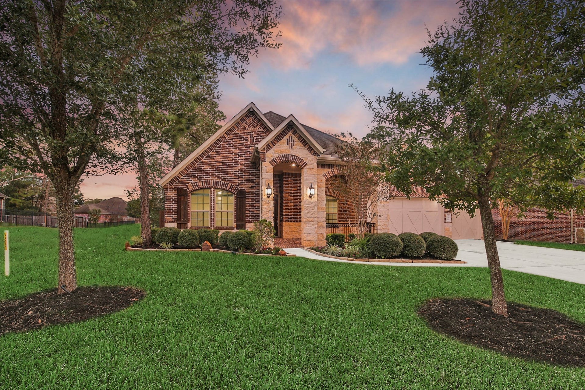 296 Dawn Brook Lane, Conroe, TX 77384 296 Dawn Brook Lane, Conroe, TX 77384