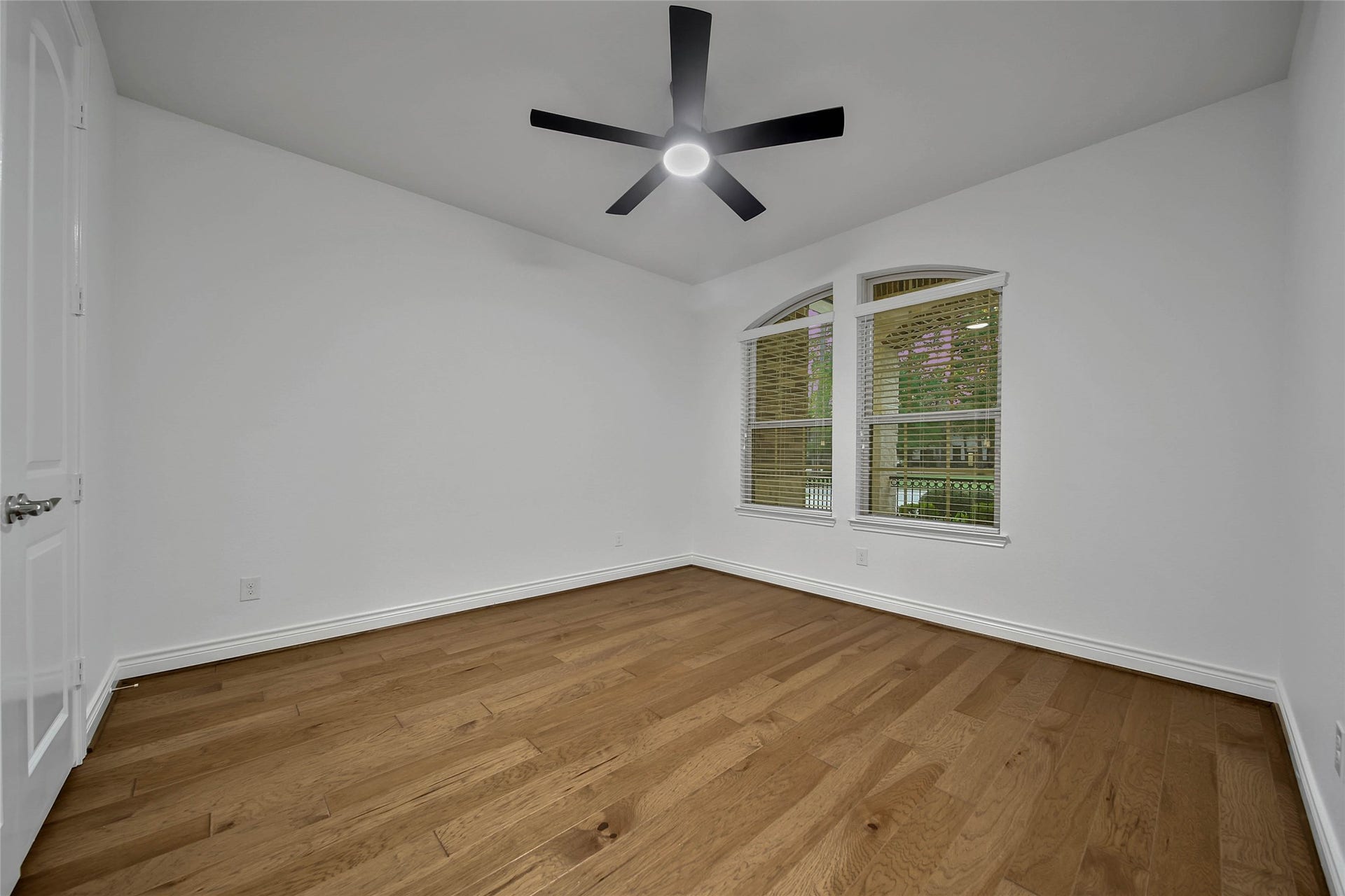 296 Dawn Brook Lane, Conroe, TX 77384 296 Dawn Brook Lane, Conroe, TX 77384