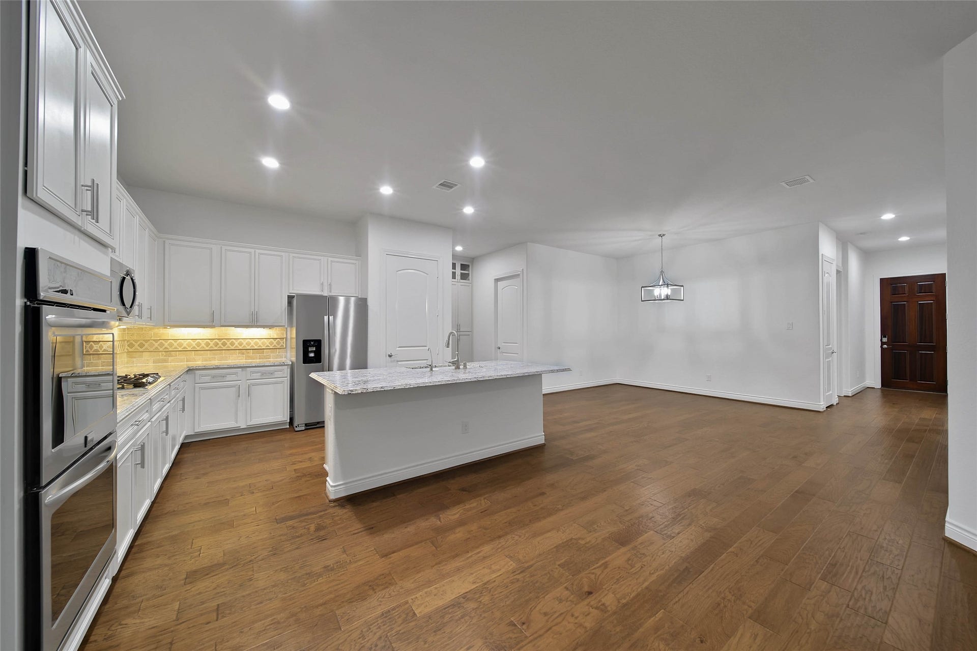 296 Dawn Brook Lane, Conroe, TX 77384 296 Dawn Brook Lane, Conroe, TX 77384