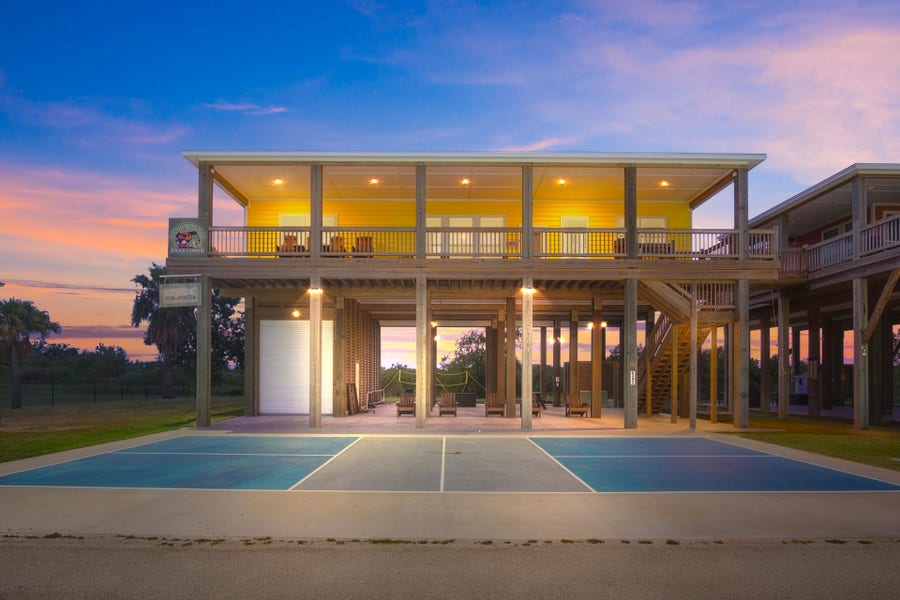 Property photo for 929 Magnolia Lane, Port Bolivar, TX