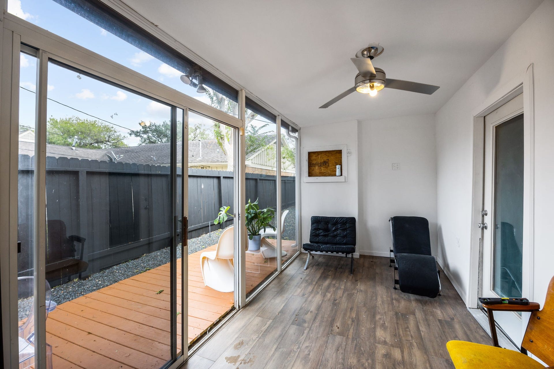 7902 Richmond Avenue, Houston, TX 77063