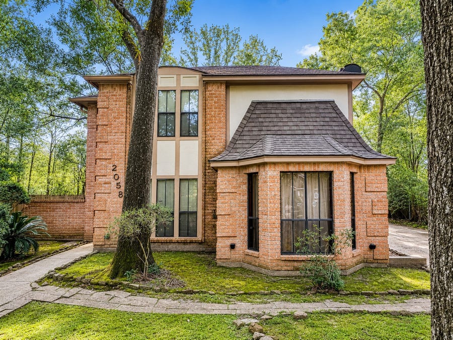 Property photo for 2058 Parkdale Drive, Houston, TX