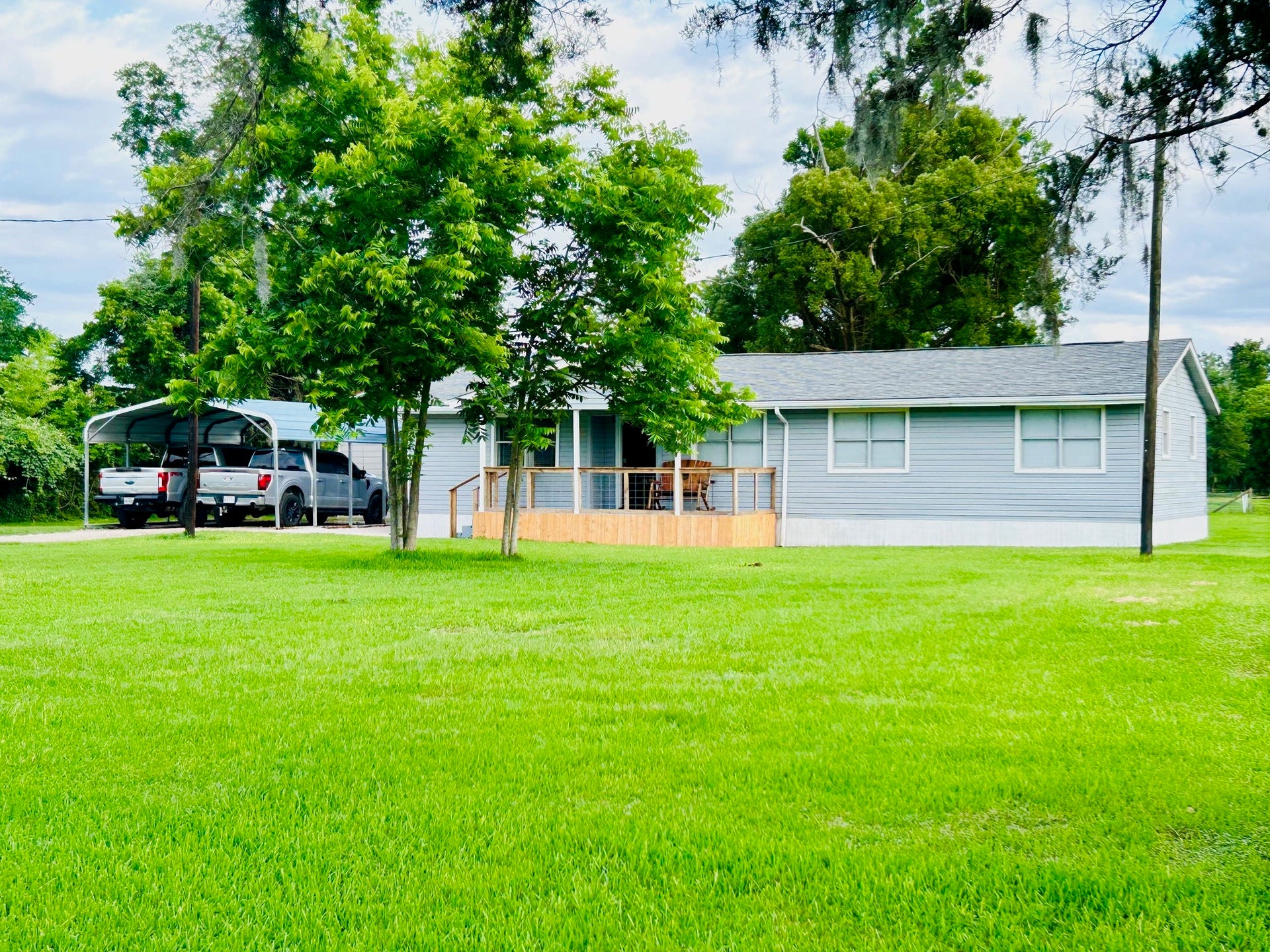 7771 County Road 400, Brazoria, TX 77422 Welcome to this country charmer!