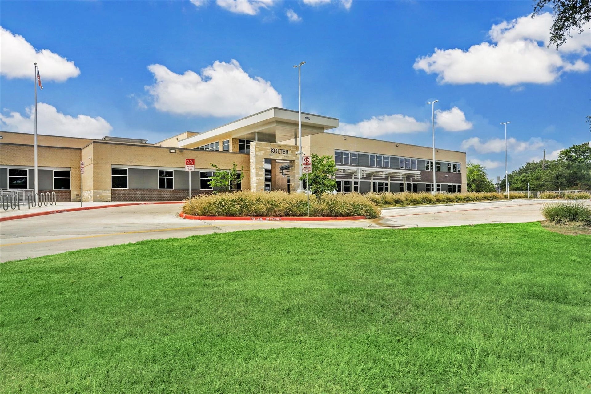 Kolter Elementary is a A+ rated school with consistent leadership and performance. Meyerland PVA middle School or Pin Oak Middle School are fed by Kolter leading to Bellaire High School.