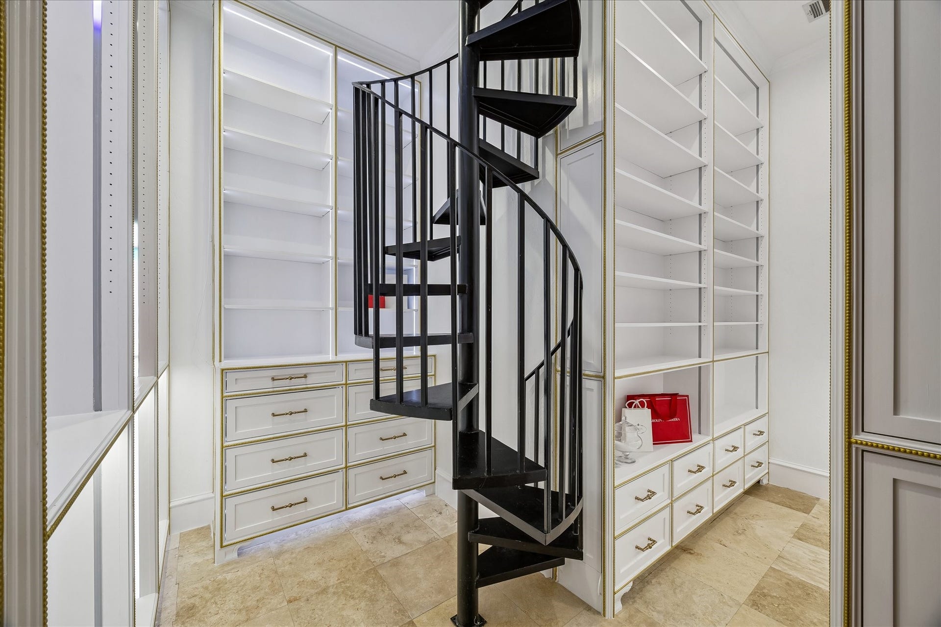6 N Fazio Way, Spring, TX 77389 Two story primary closet with incredible custom built in.