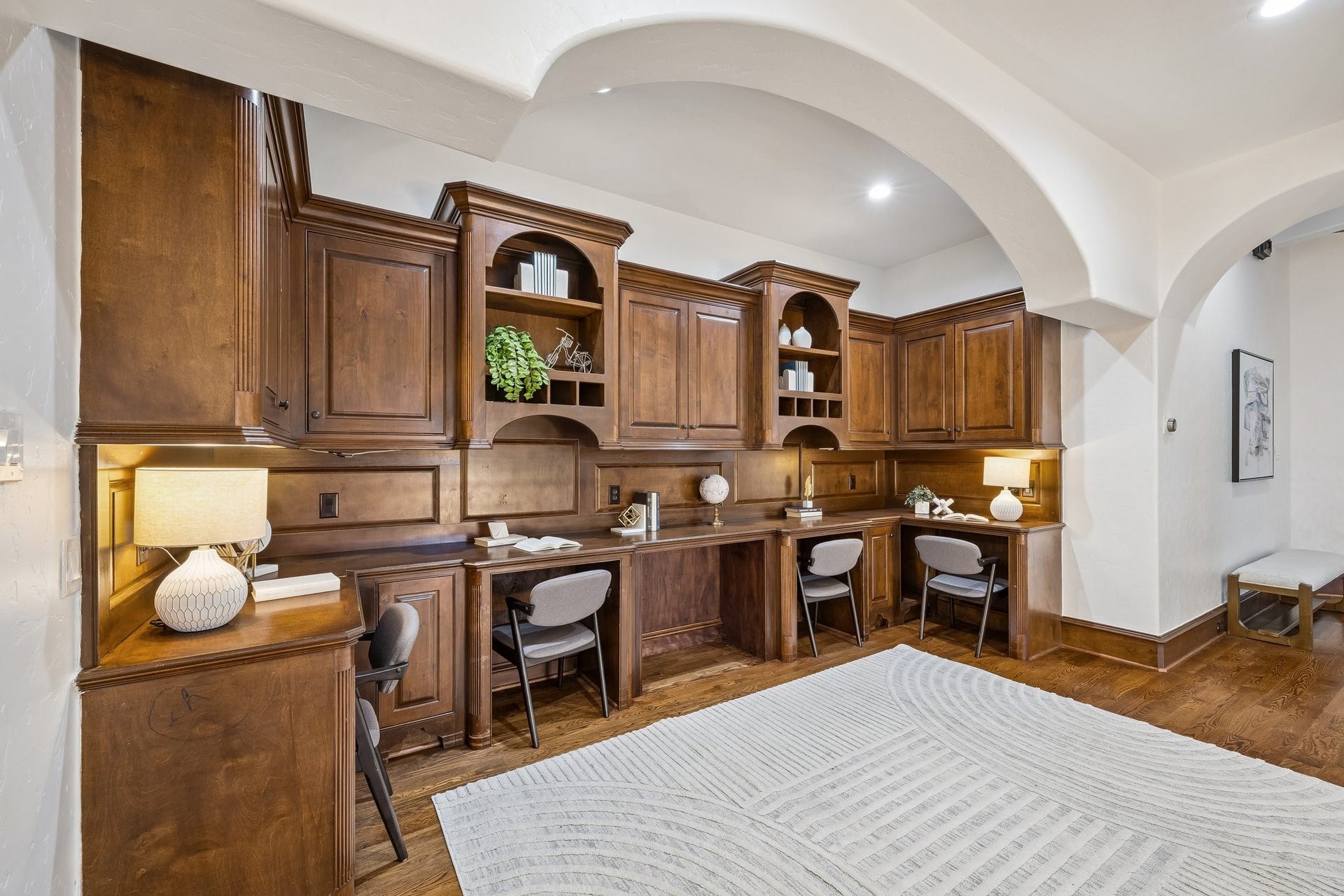 6 N Fazio Way, Spring, TX 77389 Large study nooks located in hallway outside secondary bedrooms.