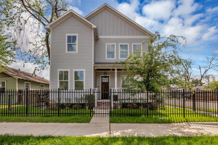 Property photo for 800 Walton Street, Houston, TX