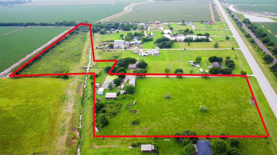 Property photo for 1329 Highway 36 N, Rosenberg, TX