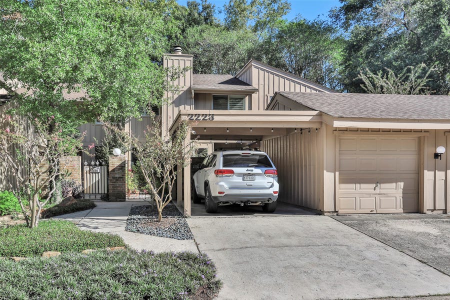 Property photo for 2223 W Settlers Way, The Woodlands, TX