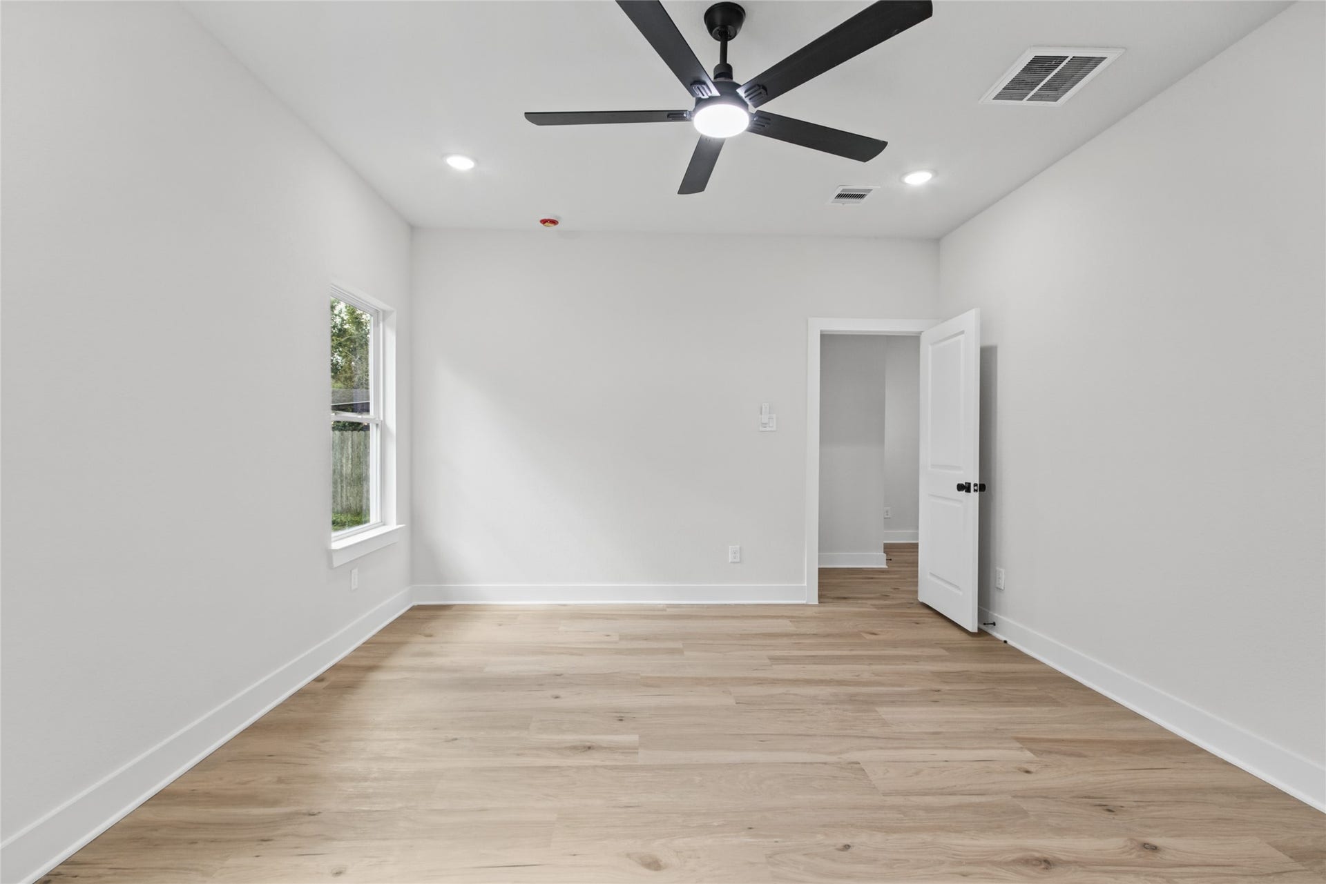 12025 21st Street, Santa Fe, TX 77510 12025 21st Street, Santa Fe, TX 77510