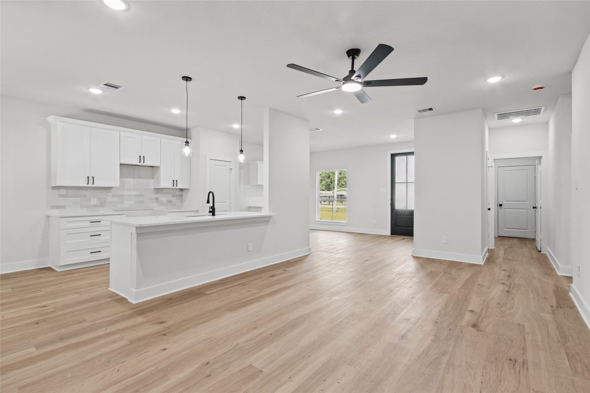 12025 21st Street, Santa Fe, TX 77510 12025 21st Street, Santa Fe, TX 77510