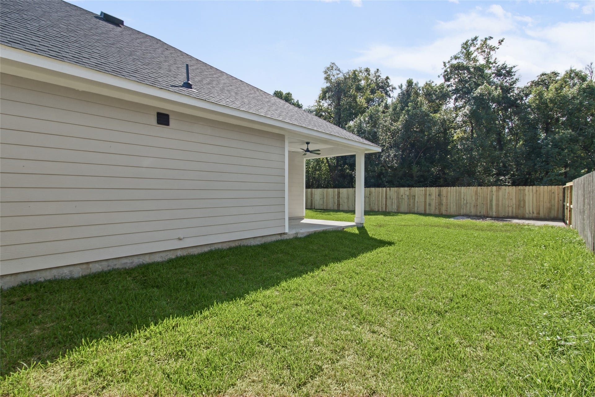 12025 21st Street, Santa Fe, TX 77510 12025 21st Street, Santa Fe, TX 77510