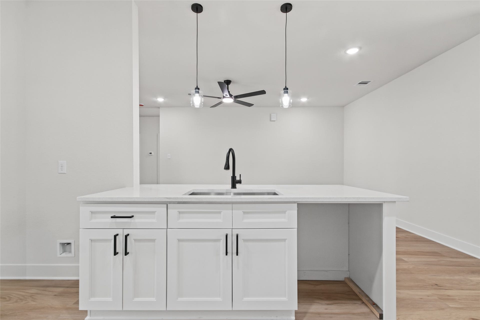 12025 21st Street, Santa Fe, TX 77510 12025 21st Street, Santa Fe, TX 77510