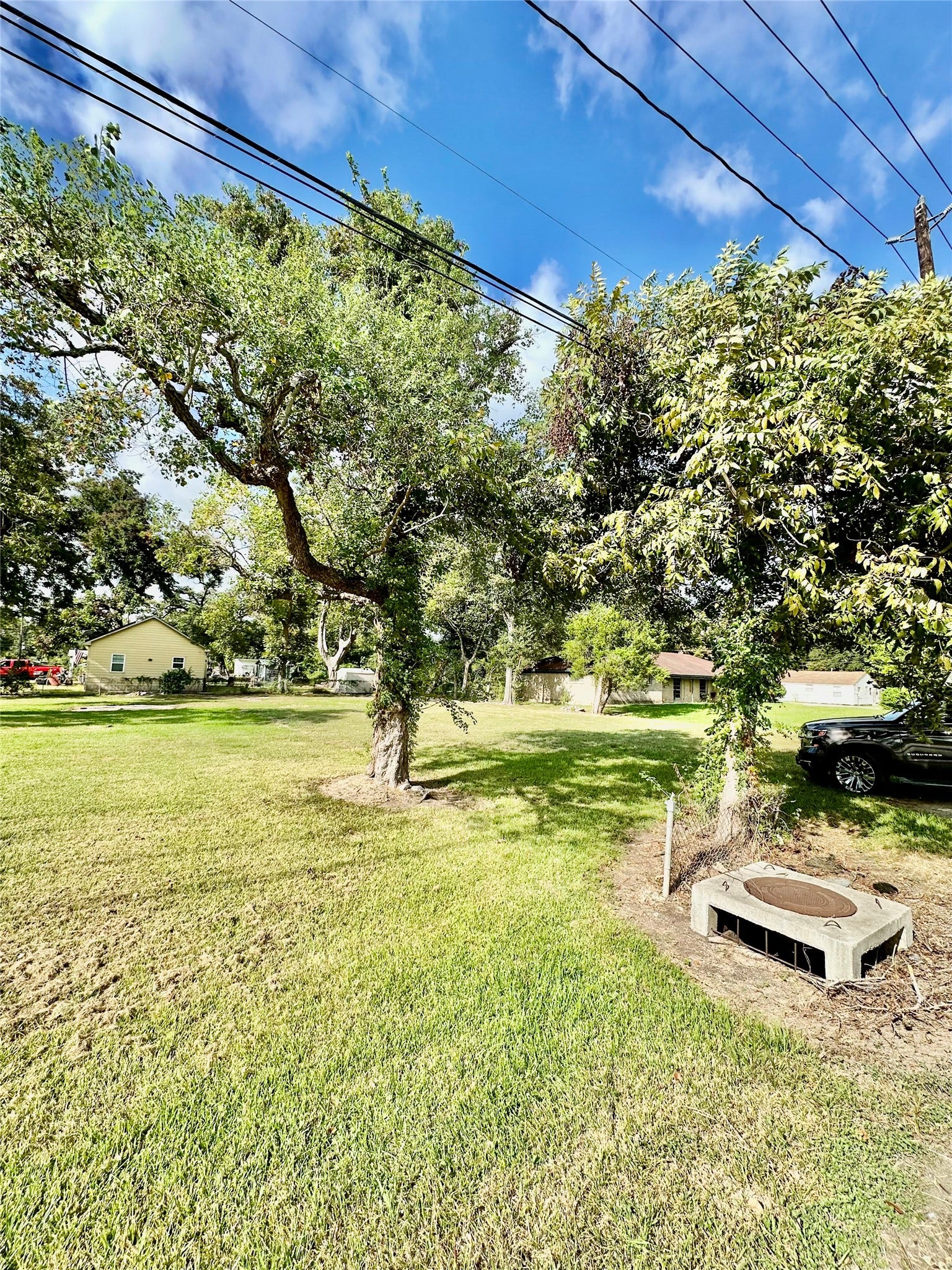 400 Old Angleton Road, Clute, TX 77531 400 Old Angleton Road, Clute, TX 77531