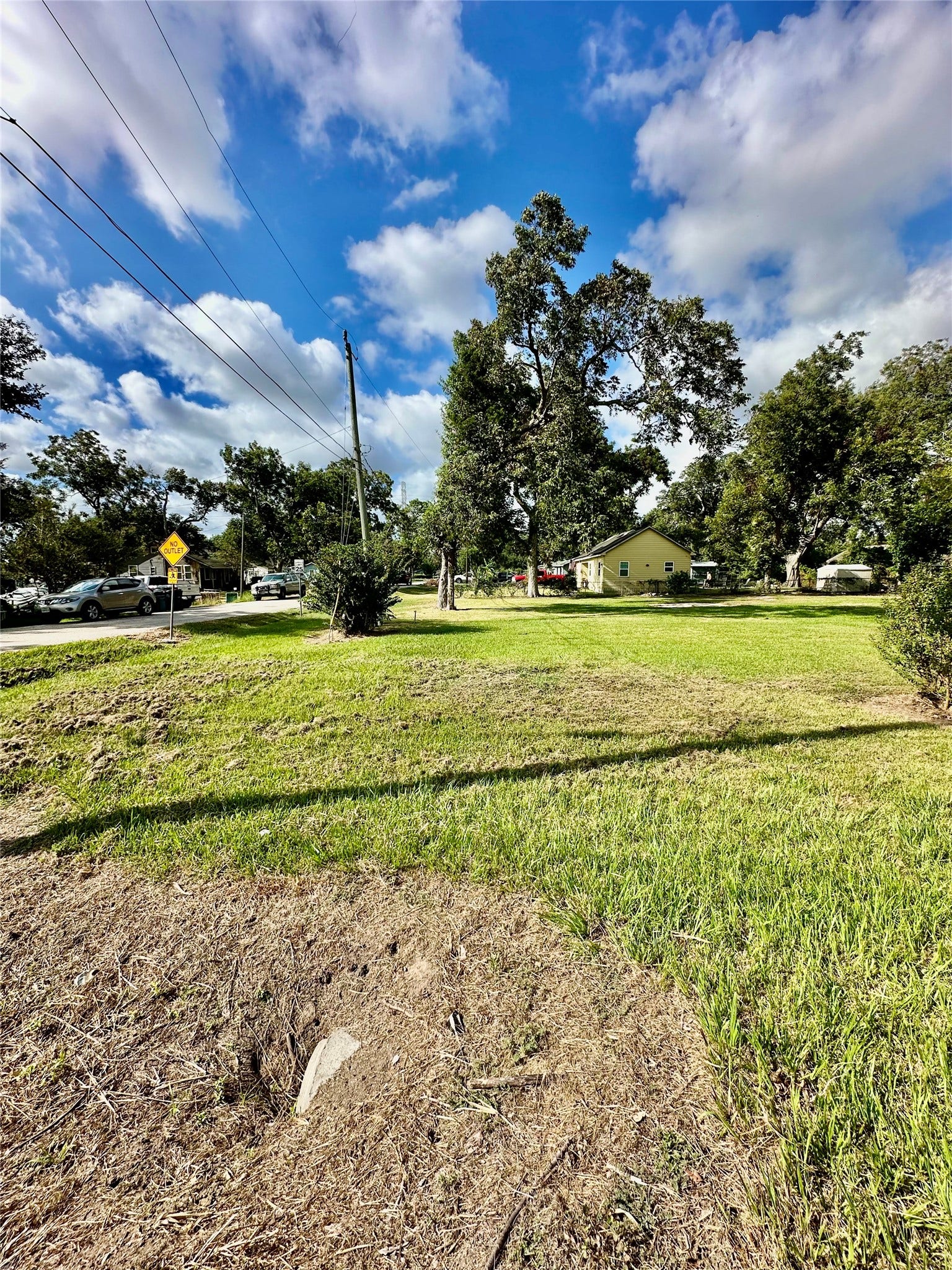 400 Old Angleton Road, Clute, TX 77531 400 Old Angleton Road, Clute, TX 77531
