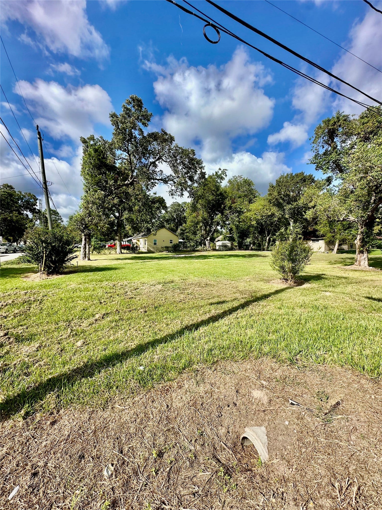 400 Old Angleton Road, Clute, TX 77531 400 Old Angleton Road, Clute, TX 77531