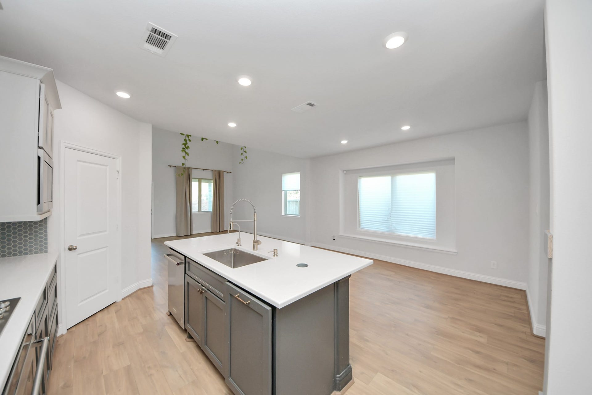 4251 Colony Lane, Missouri City, TX 77459 4251 Colony Lane, Missouri City, TX 77459