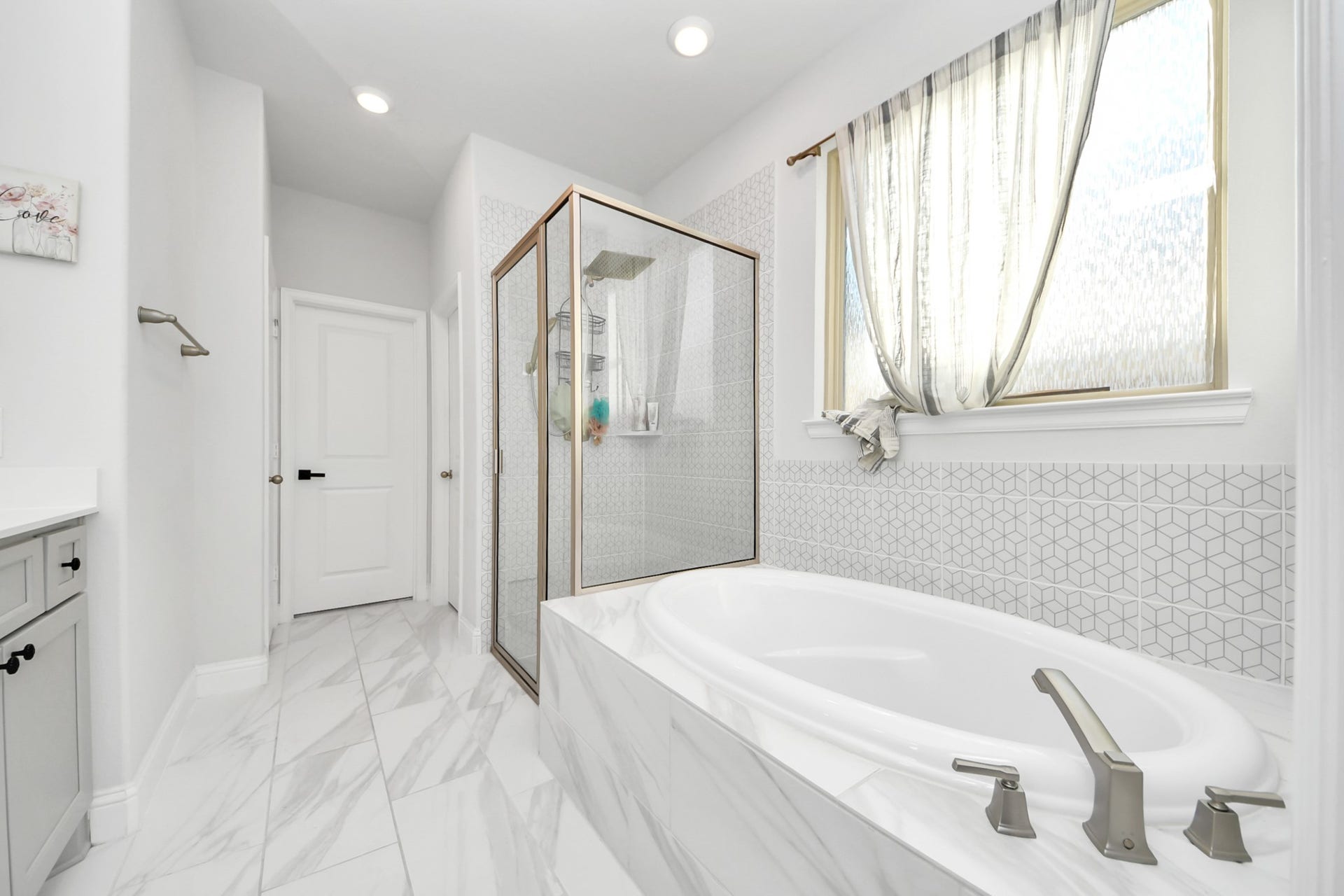 4251 Colony Lane, Missouri City, TX 77459 Primary bathroom