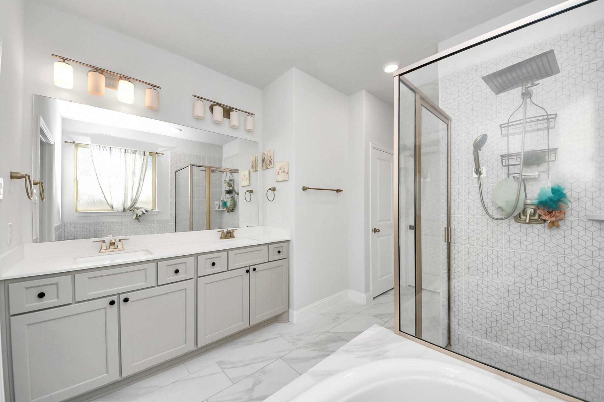 4251 Colony Lane, Missouri City, TX 77459 Primary bathroom
