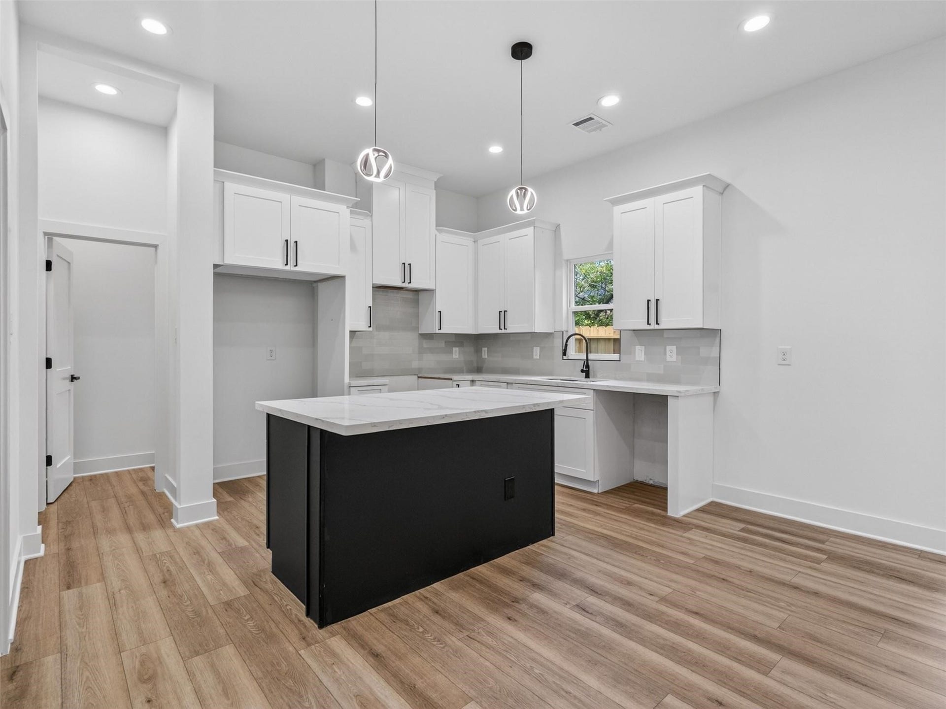 6801 Apollo Street, #A, Houston, TX 77091 6801 Apollo Street, #A, Houston, TX 77091