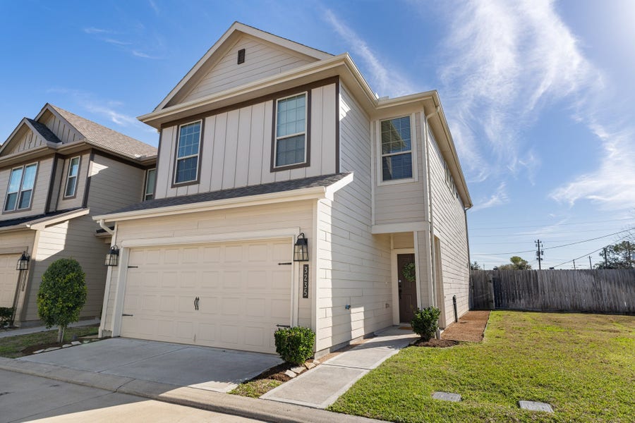 Property photo for 3235 Longleaf Meadows Drive, Houston, TX