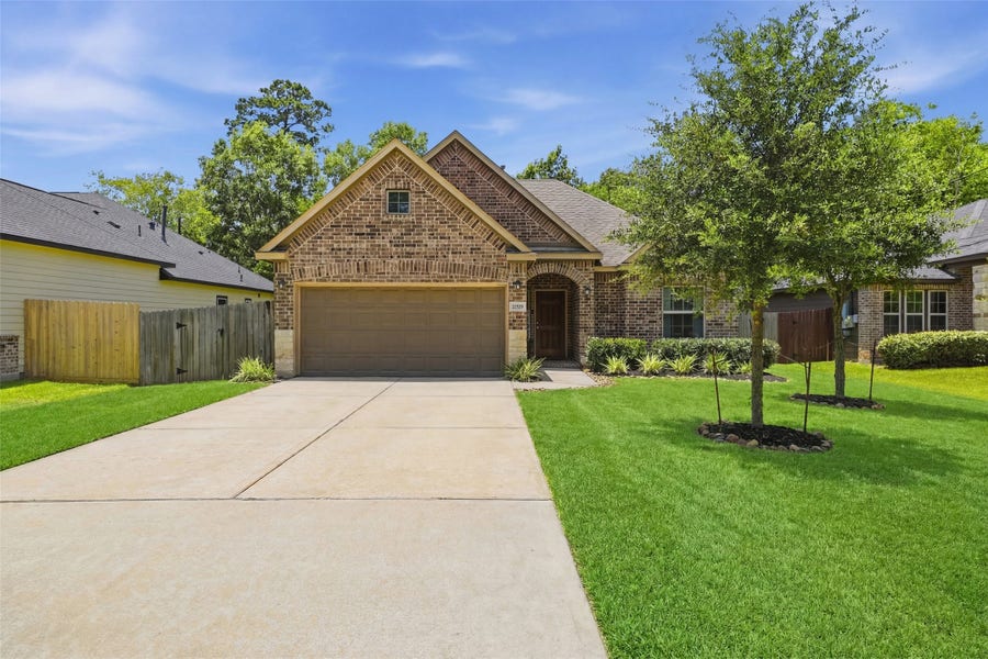 Property photo for 22529 E Shorewood Loop, Houston, TX