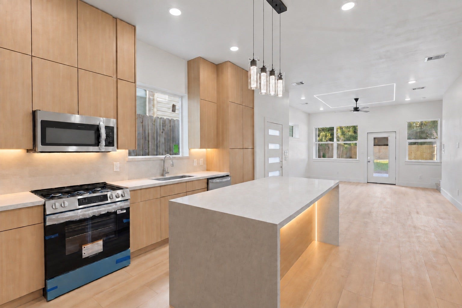 1521 Armada Drive, Houston, TX 77091 1521 Armada Drive, Houston, TX 77091