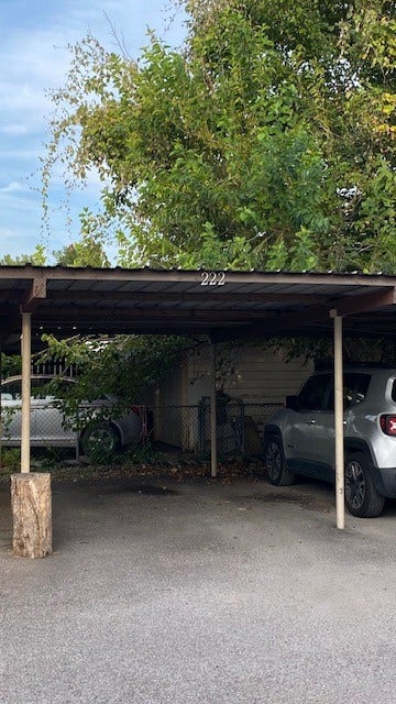 222 Caplin Street, Houston, TX 77022 222 Caplin Street, Houston, TX 77022