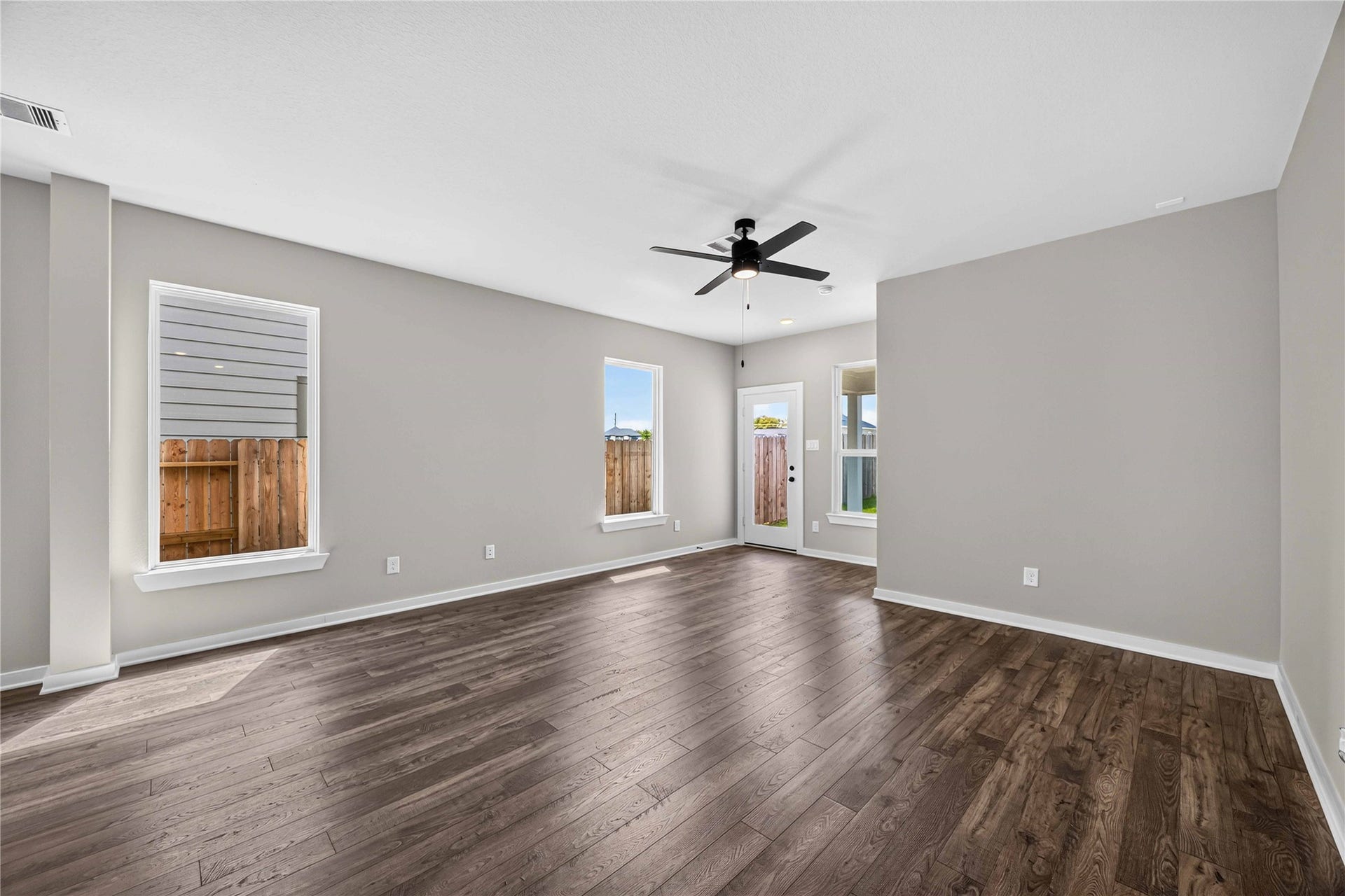352 Palero Path, Brookshire, TX 77423